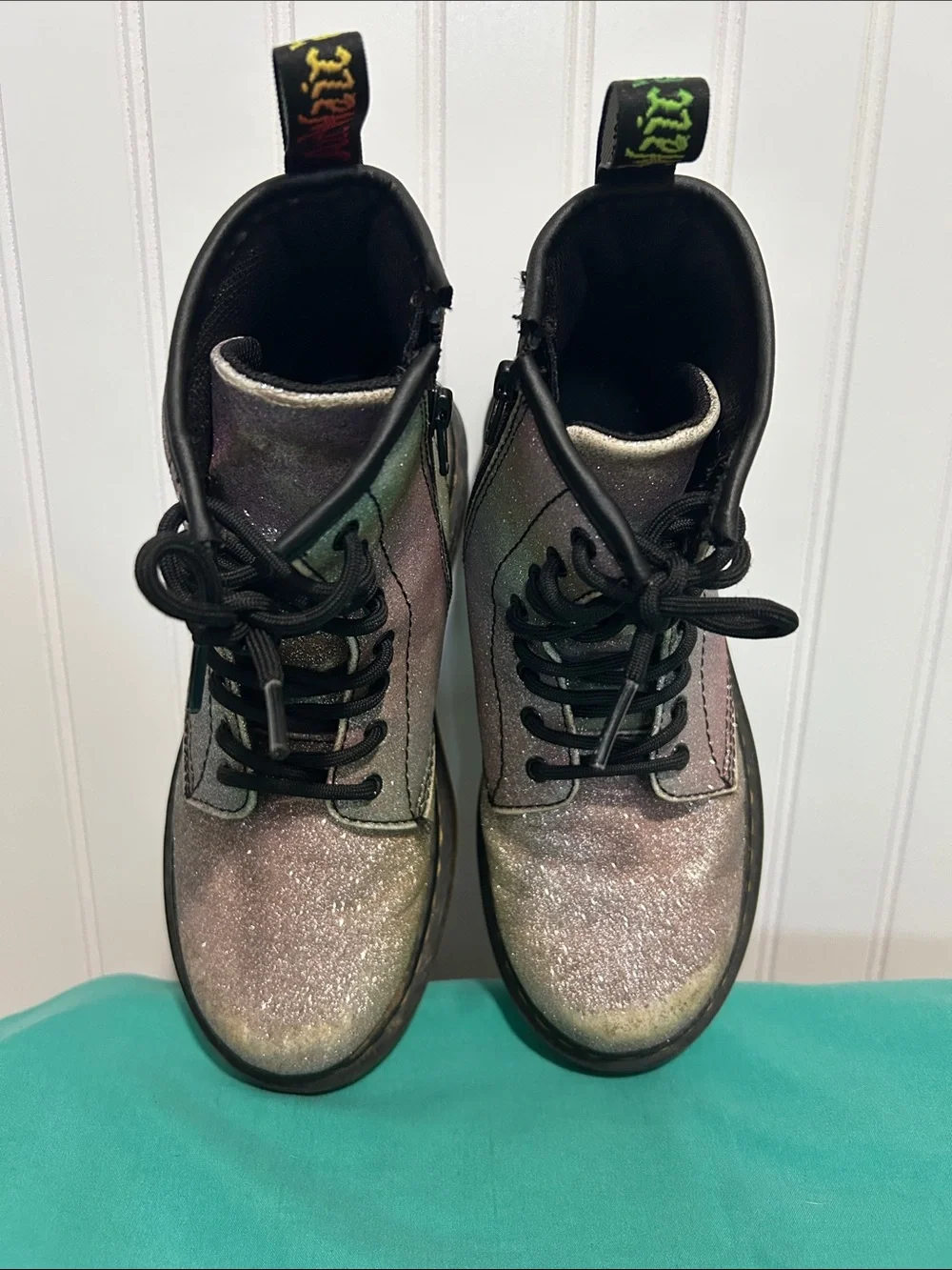 Dr. Martens Girls Iridescent Glitter Lace-Up Boots Sz: 3
